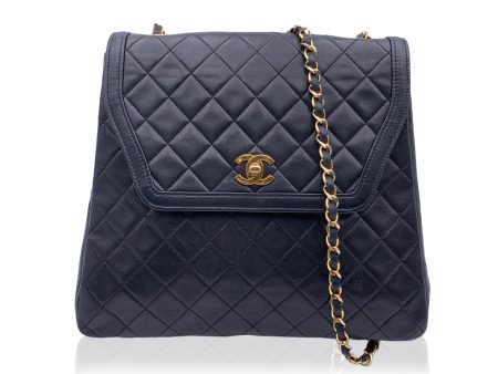 Chanel Vintage Black Quilted Trapeze Flap Shoulder Bag with Wallet For Sale